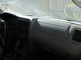 2003 TACOMA DLX WHITE STD CAB 2.4L AT 2WD Z16147